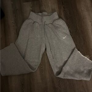 Nike  Gray Sweatpants